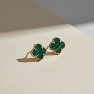 Aretes Clover